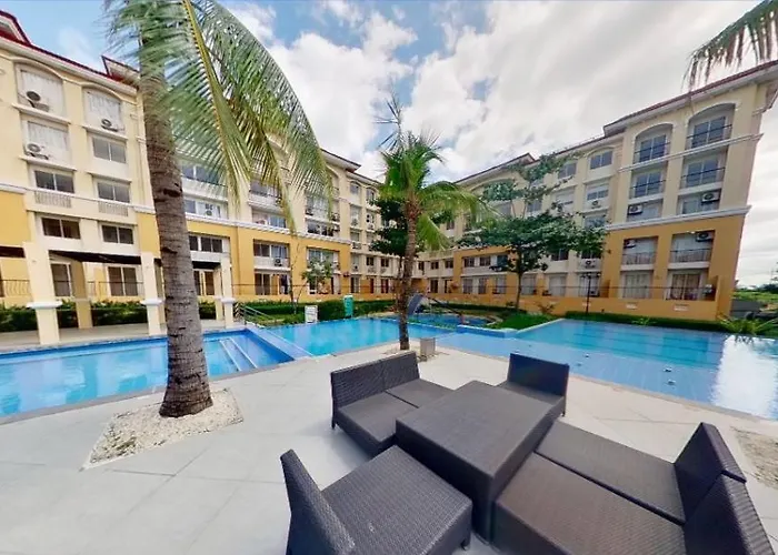 Jenz Poolside Condotels Apartment *