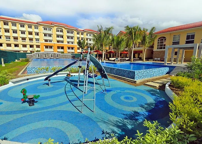 Jenz Poolside Condotels Apartment Cebu